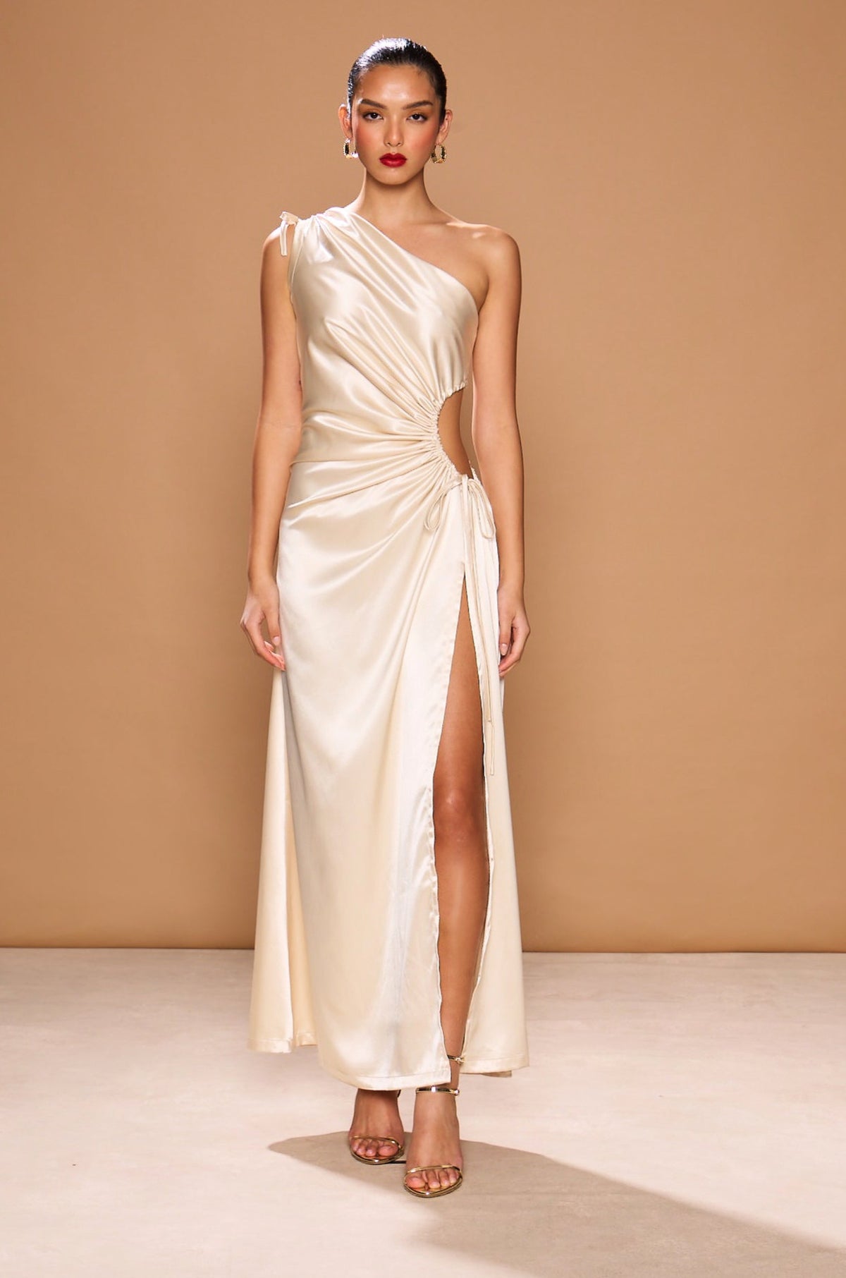 NOUR OCEAN PEARL DRESS – SONYA MODA