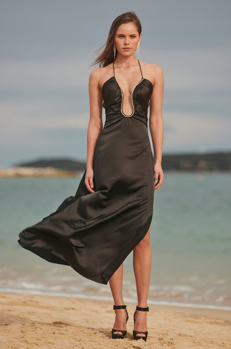 black keyhole dress SATIN KEYHOLE DRESS – SONYA MODA